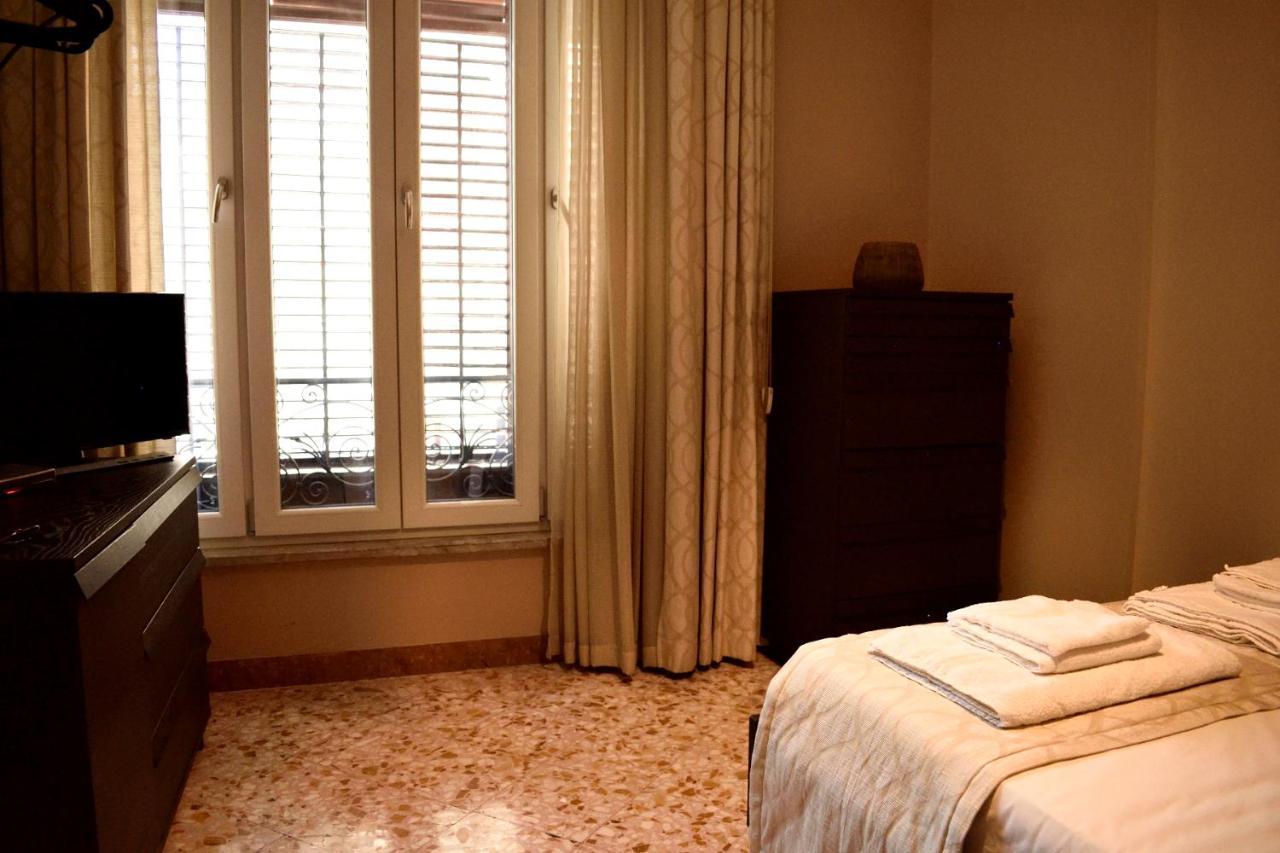 Due Cani Palermo Exterior photo